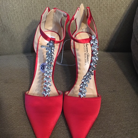 Red Satin heels NWOT - Picture 2 of 6